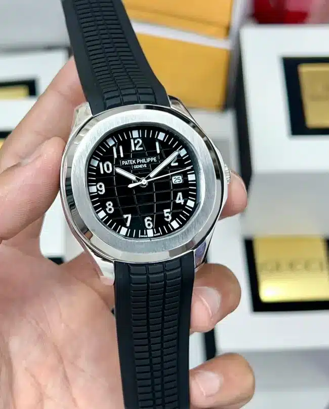 Patek-Philippe-Nautilus-Exclusive-Titanium-1 (1)